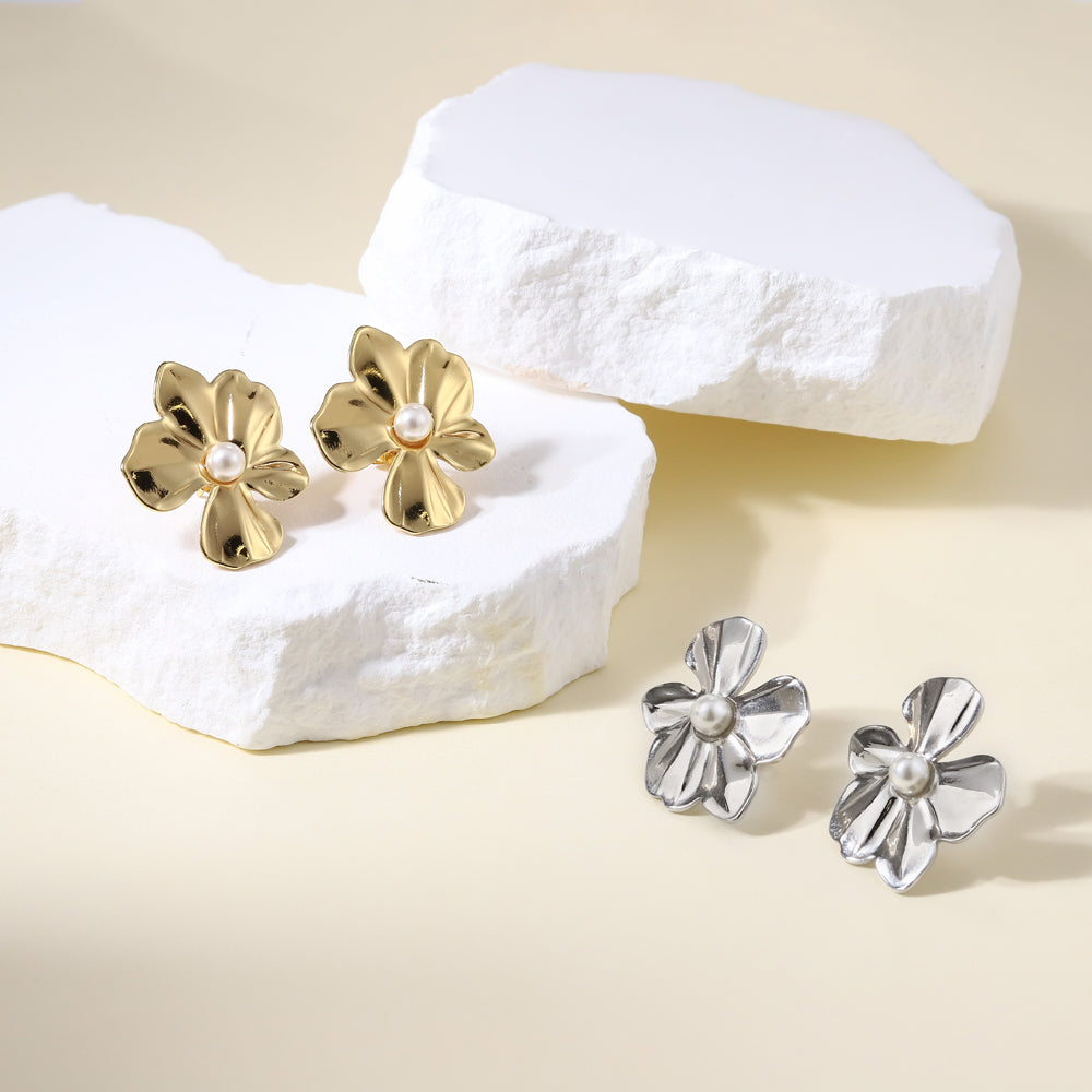 MESS47 STAINLESS STEEL FLOWER EARRING WITH PEARL